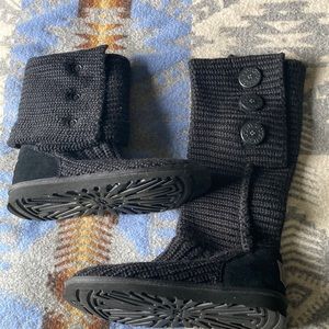 Ugg knit boot